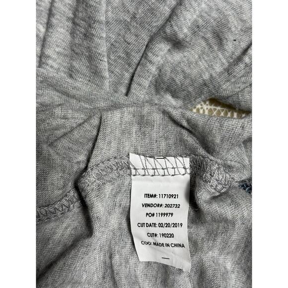 Disney Her Universe Shirt Womens 2 Princess Jasmine Silhouette Floral Graphic Te - Picture 4 of 6